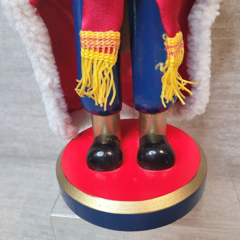 Vintage Wiseman Wooden Nutcracker Limited Edition 2004 14